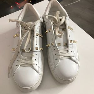 Valentino rockstud sneakers